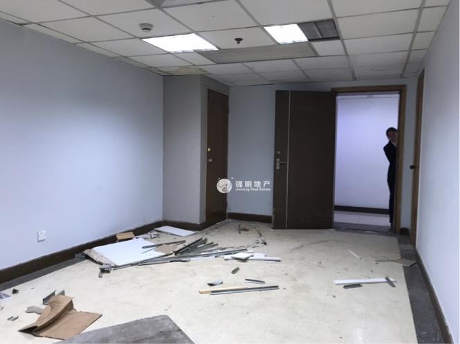 人民广场申鑫大厦39平米写字楼出租