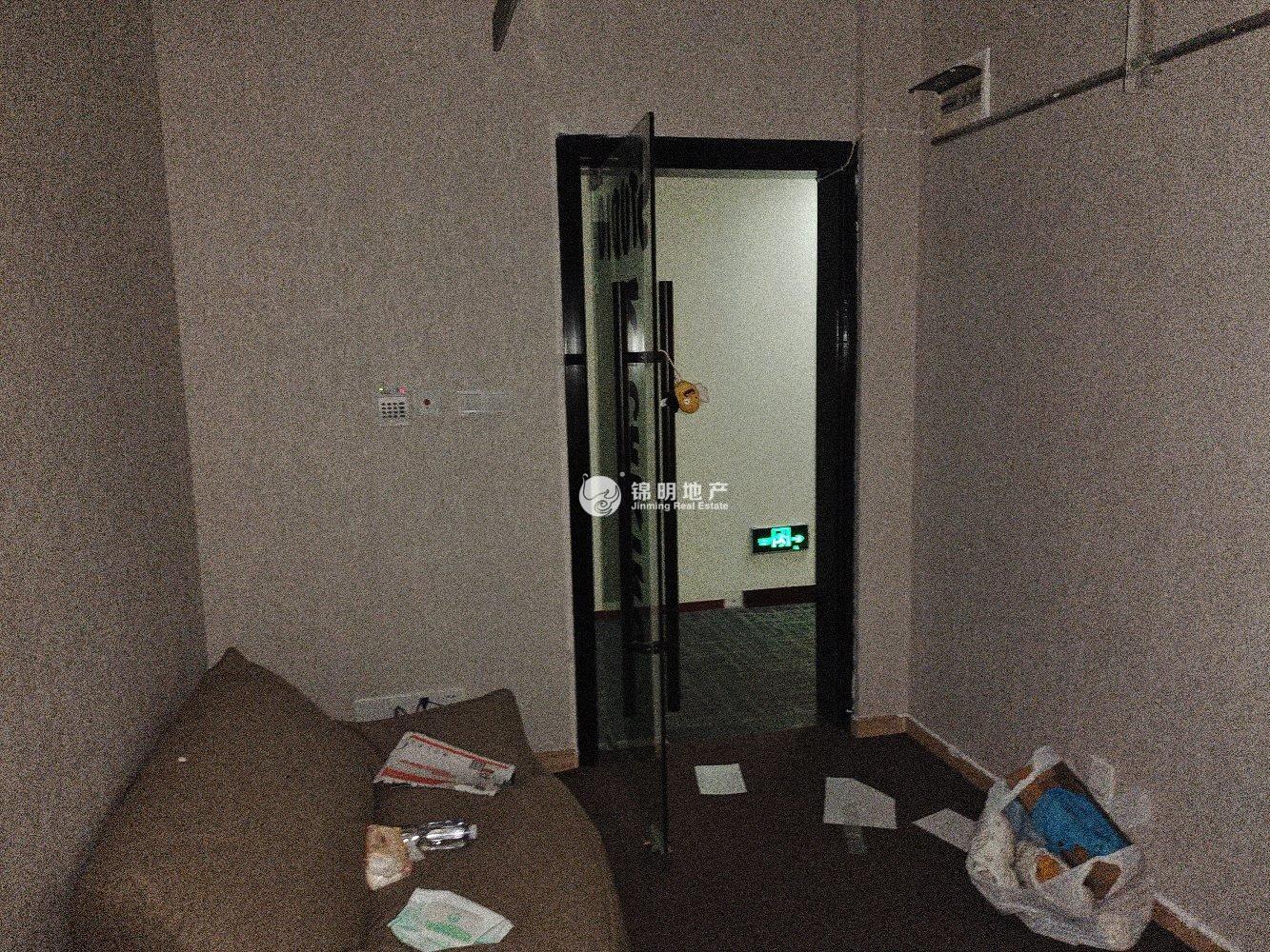 长寿路财富时代大厦53平米写字楼出租