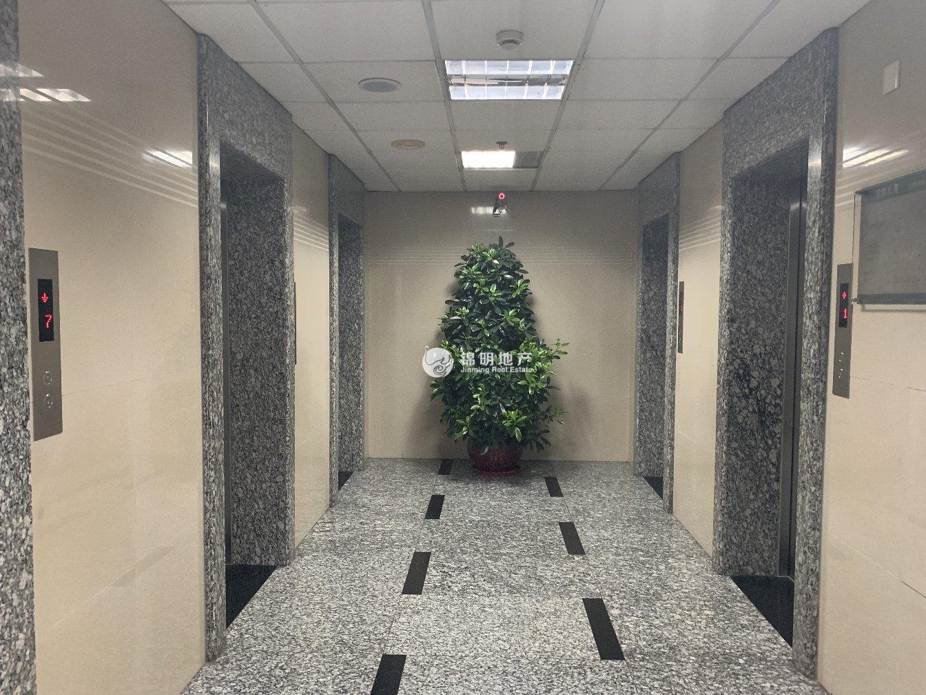 打浦桥宝鼎大厦200平米写字楼出租