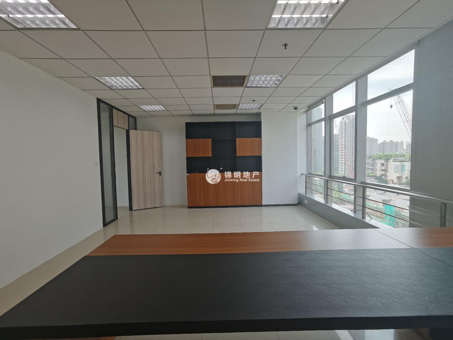 虹桥盛高国际大厦210平米写字楼出租