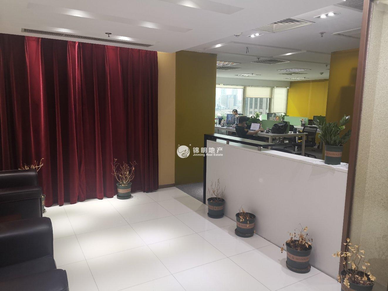 淮海中路香港广场199平米写字楼出租