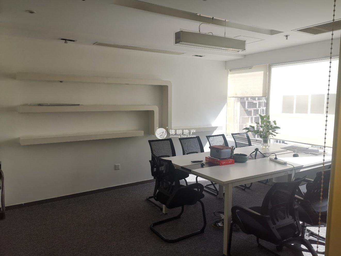 淮海中路香港广场199平米写字楼出租