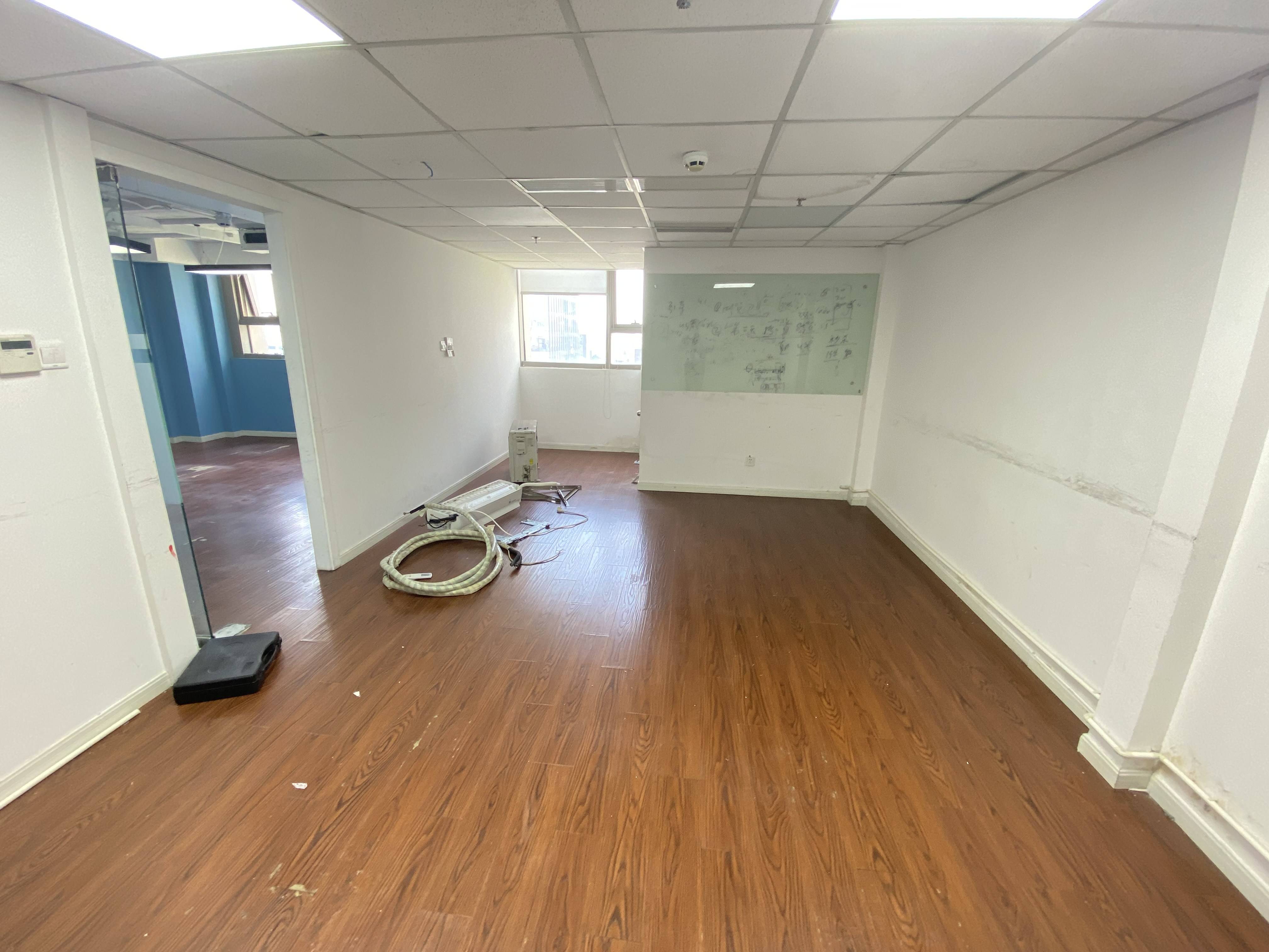 大宁中铁中环时代广场108平米写字楼出租