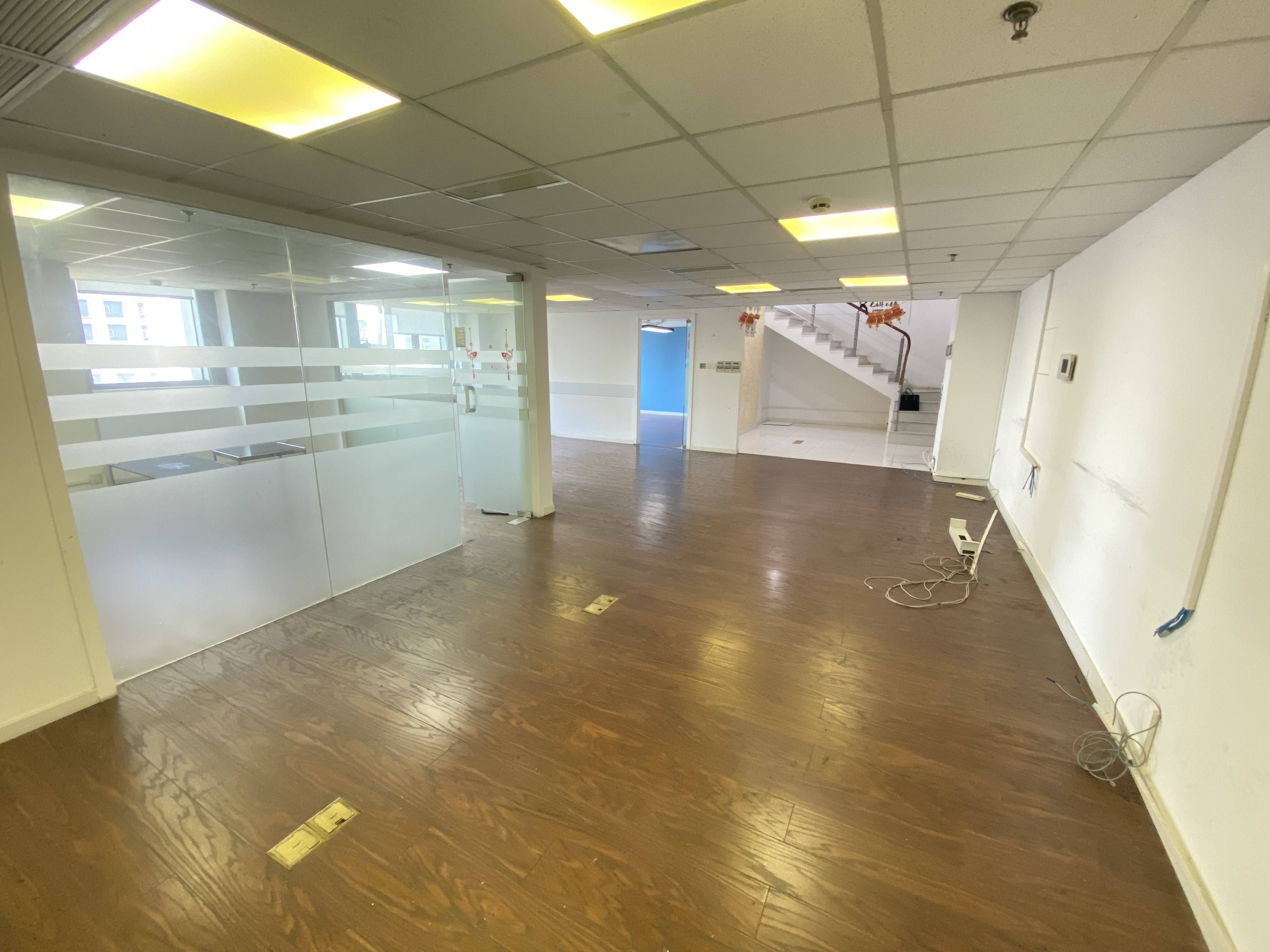 大宁中铁中环时代广场108平米写字楼出租