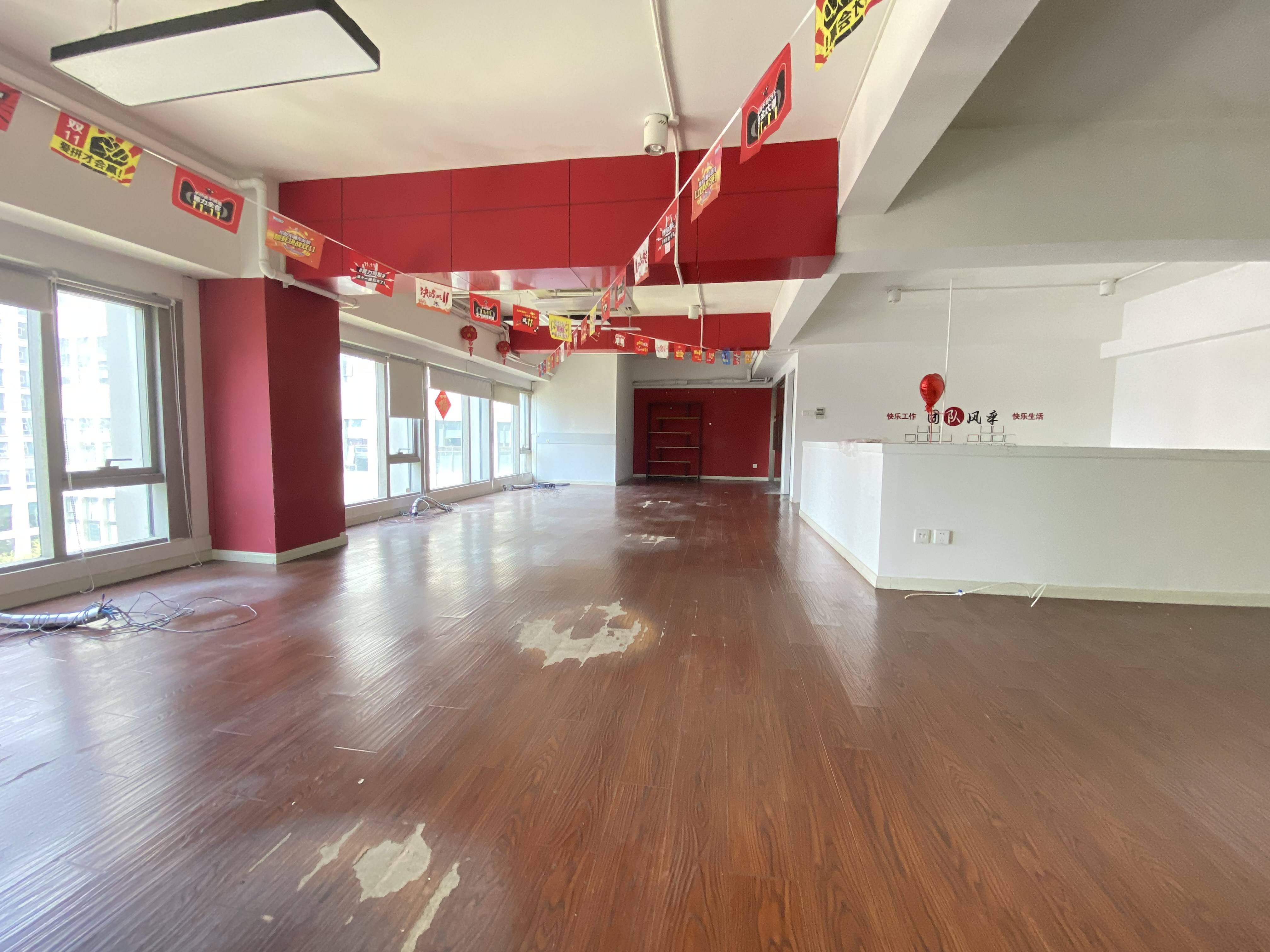 大宁中铁中环时代广场108平米写字楼出租