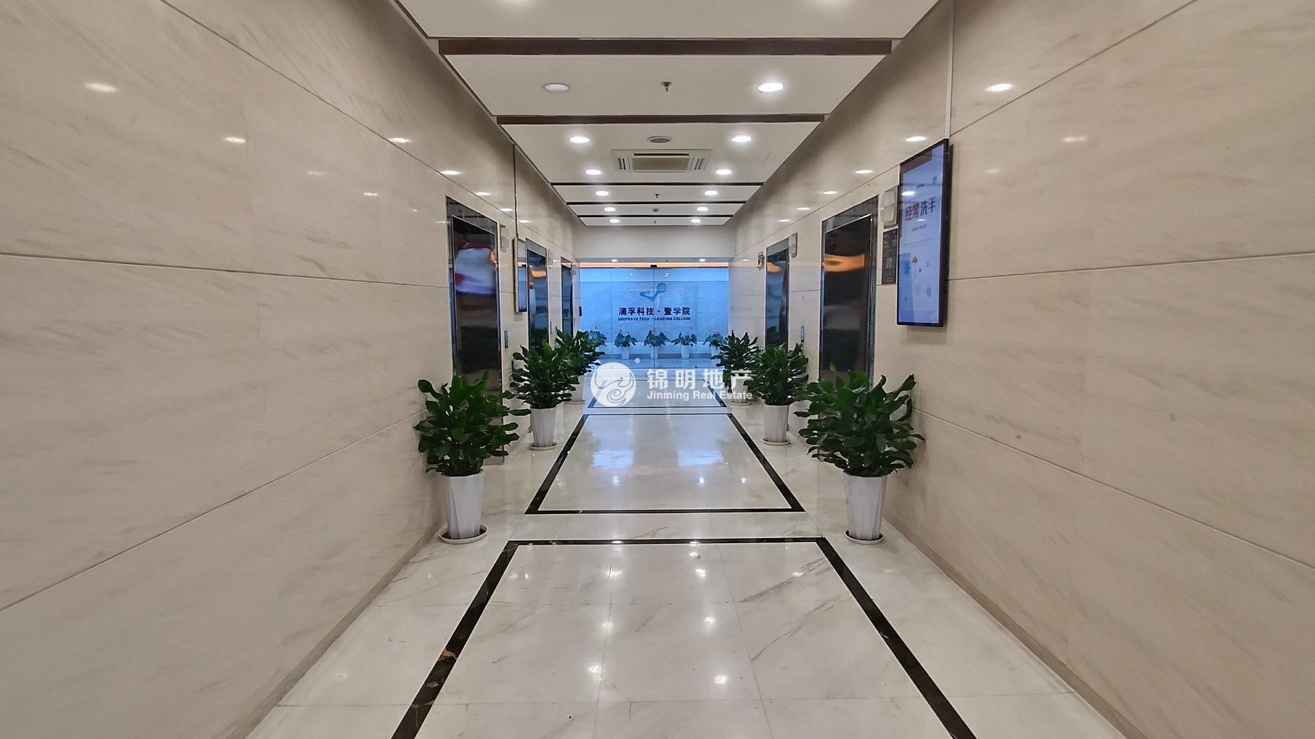 长征绿洲中环中心236平米写字楼出租