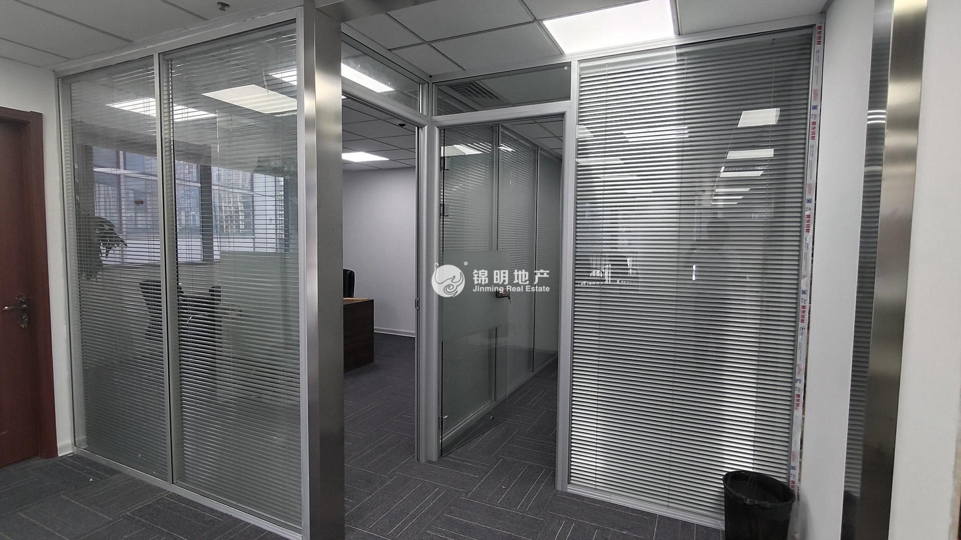 长征绿洲中环中心236平米写字楼出租