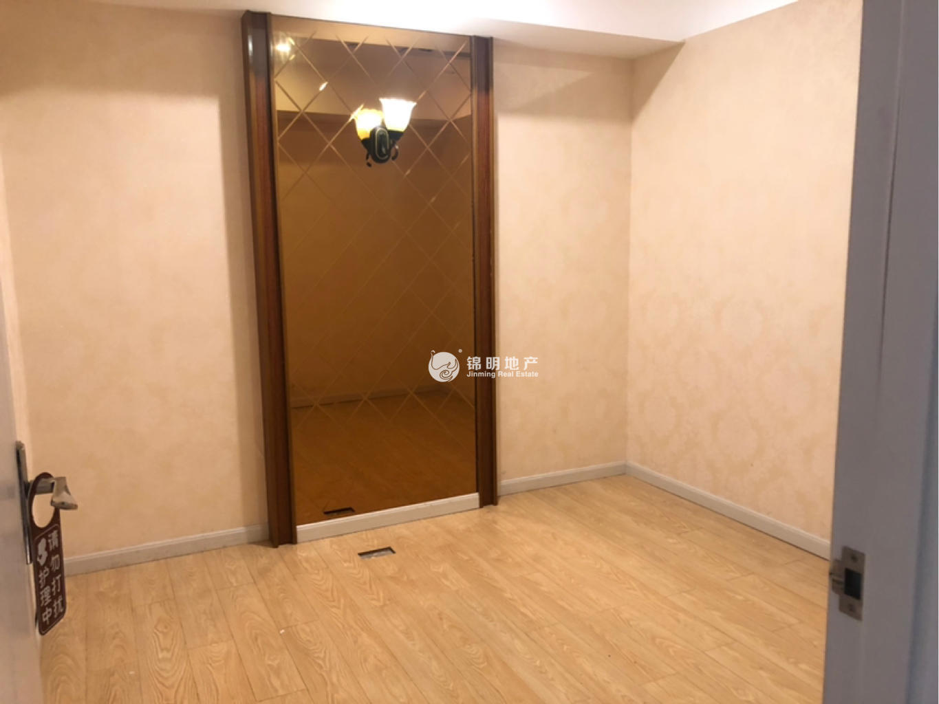 打浦桥海兴广场174平米写字楼出租