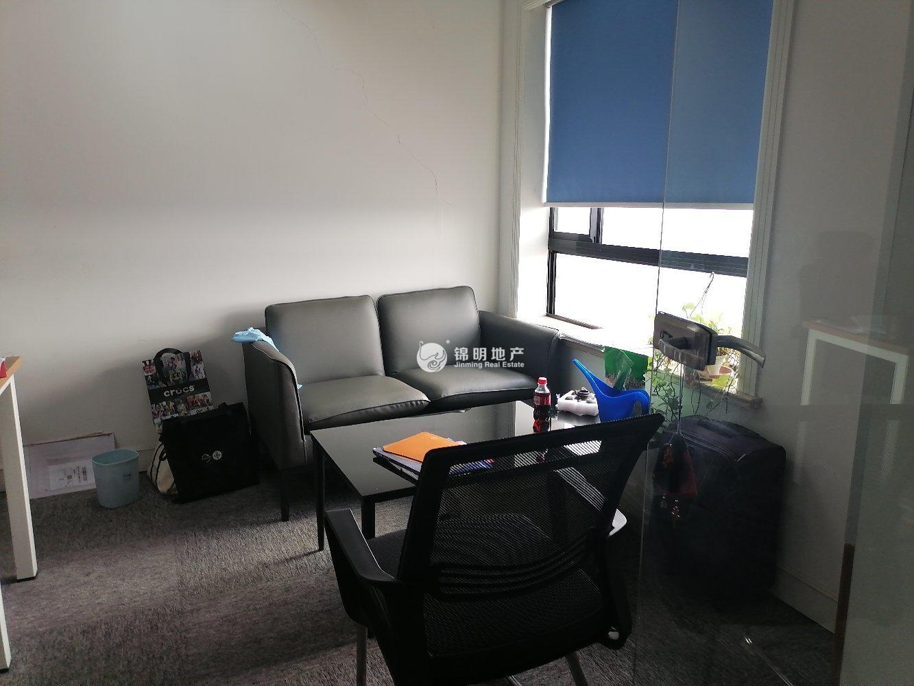 漕河泾光大会展中心90平米写字楼出租