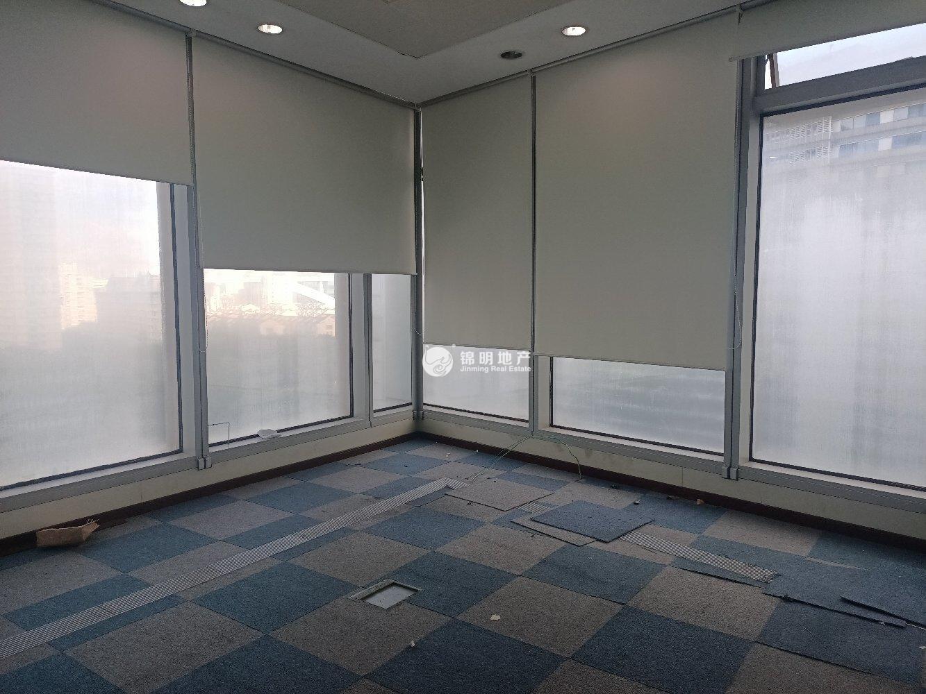 世博滨江绿地海外滩168平米写字楼出租