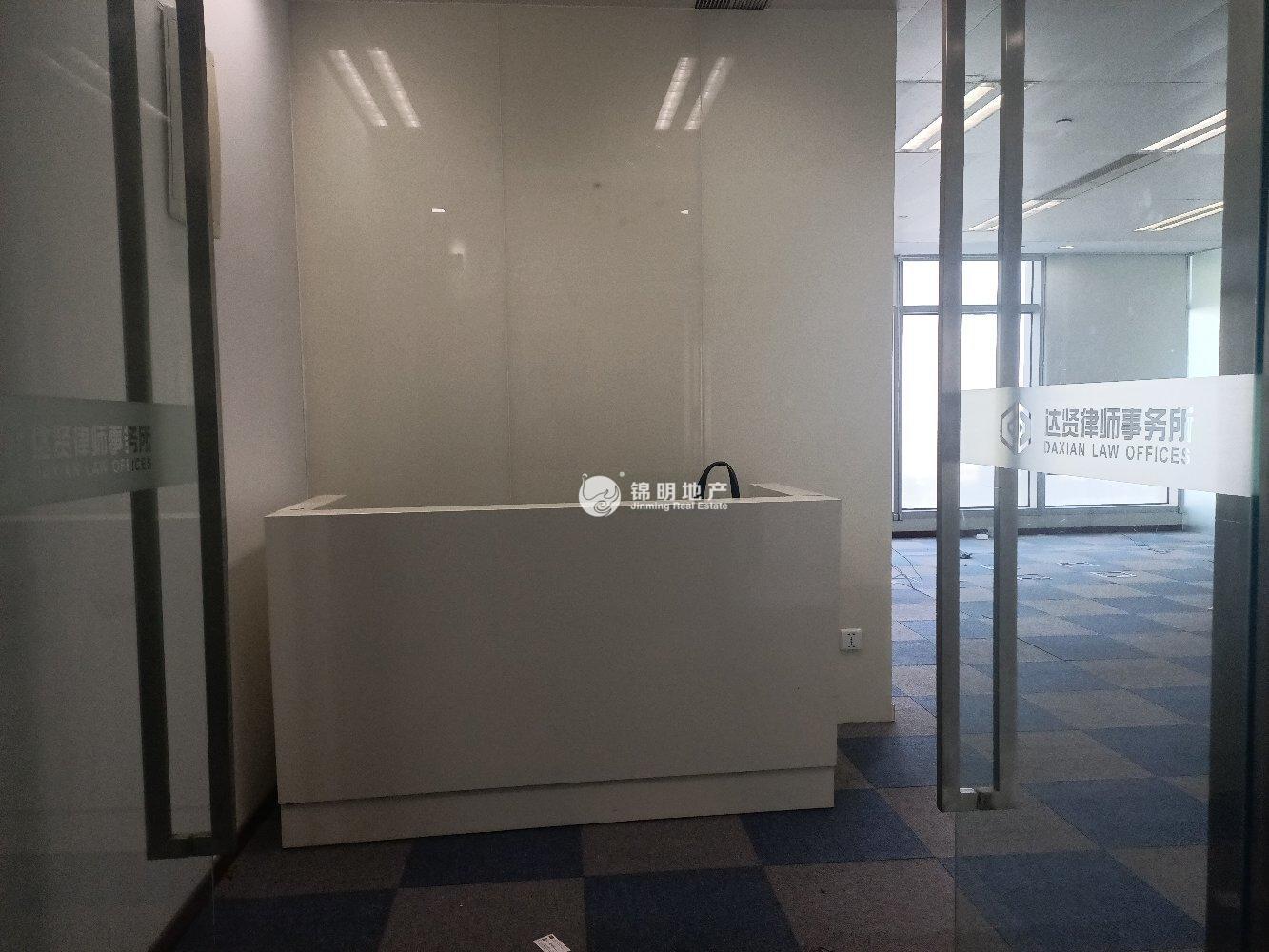 世博滨江绿地海外滩168平米写字楼出租