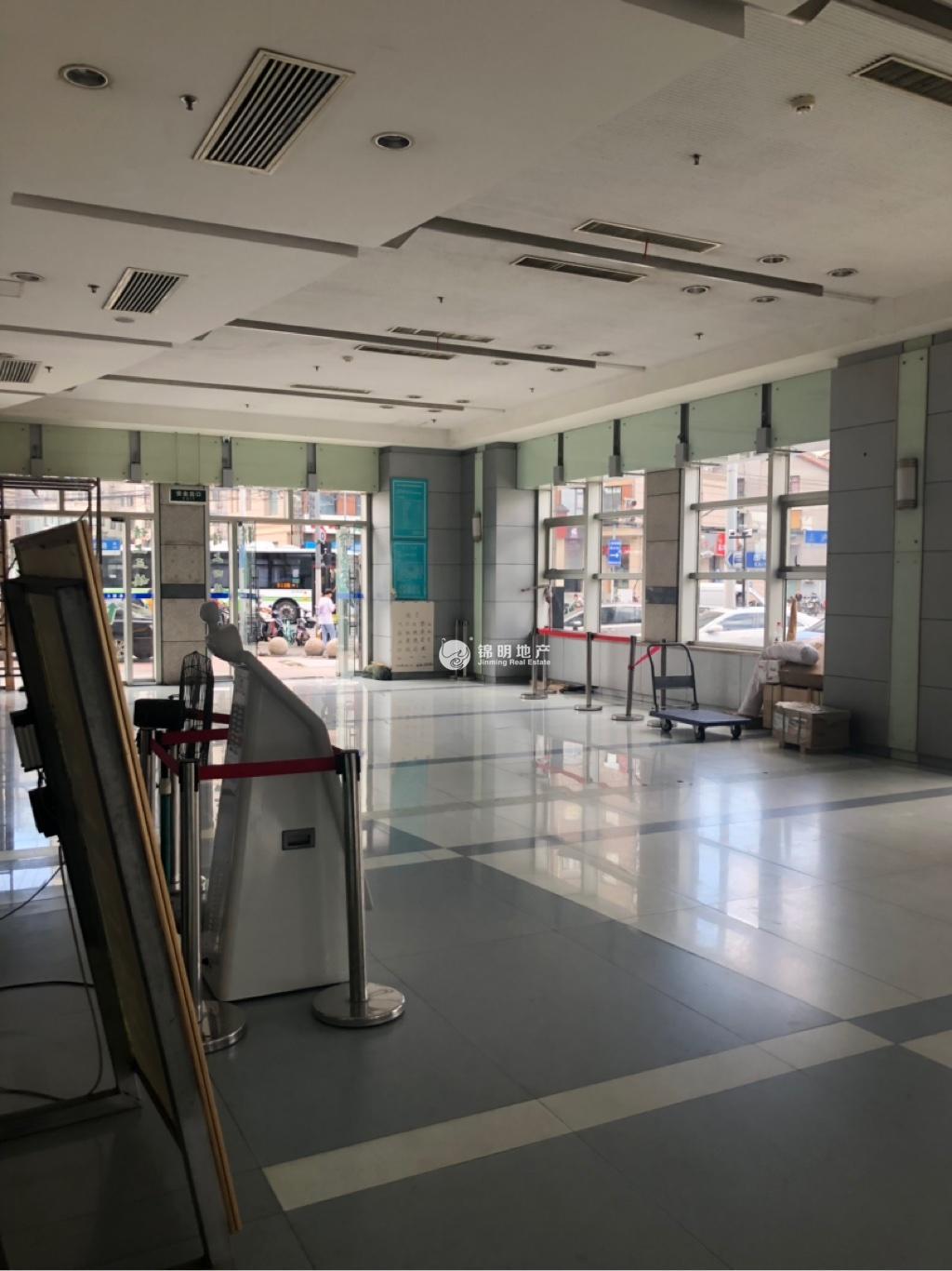 不夜城林顿大厦102平米写字楼出租