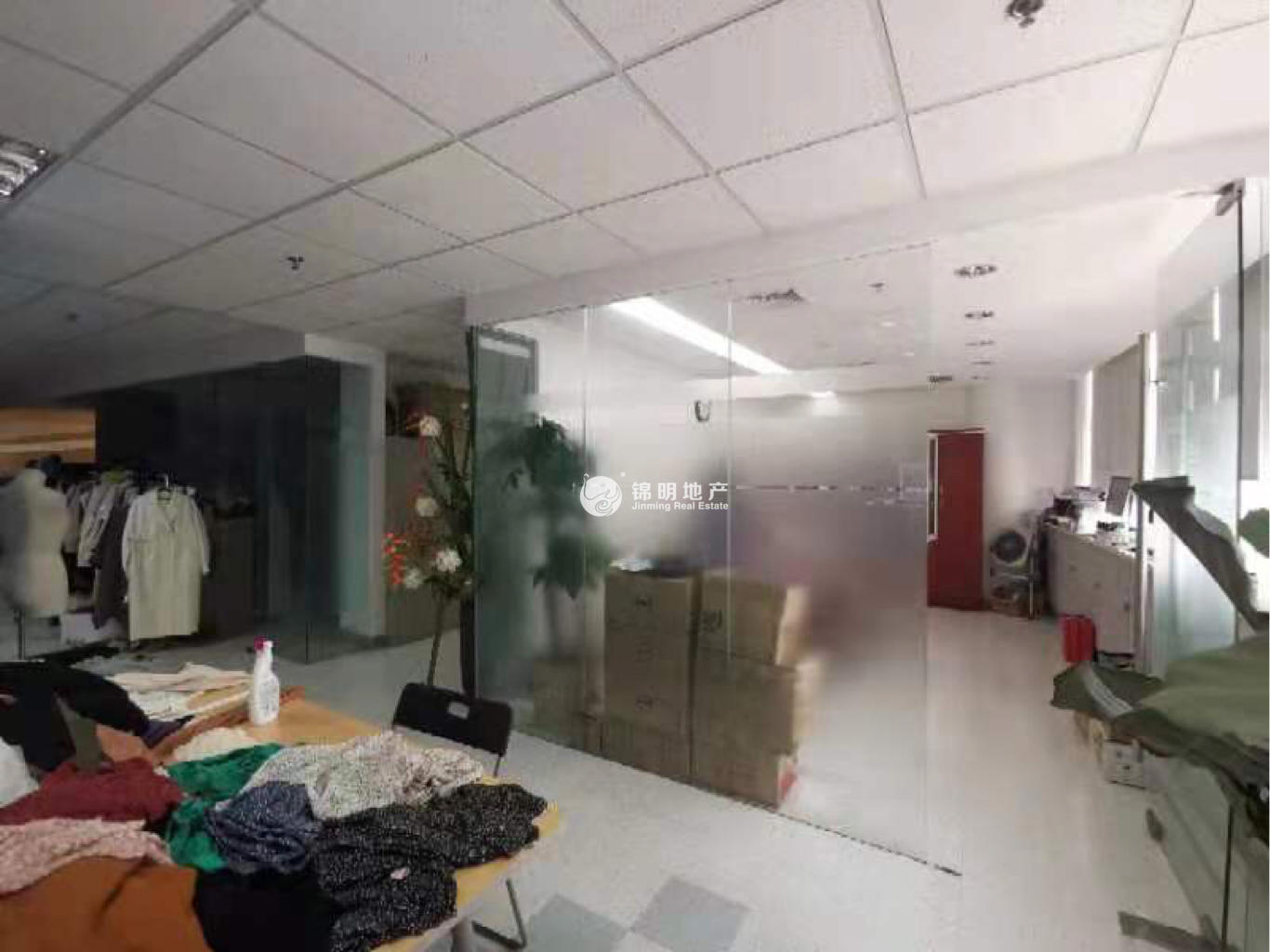 不夜城上海现代交通商务大厦206平米写字楼出租