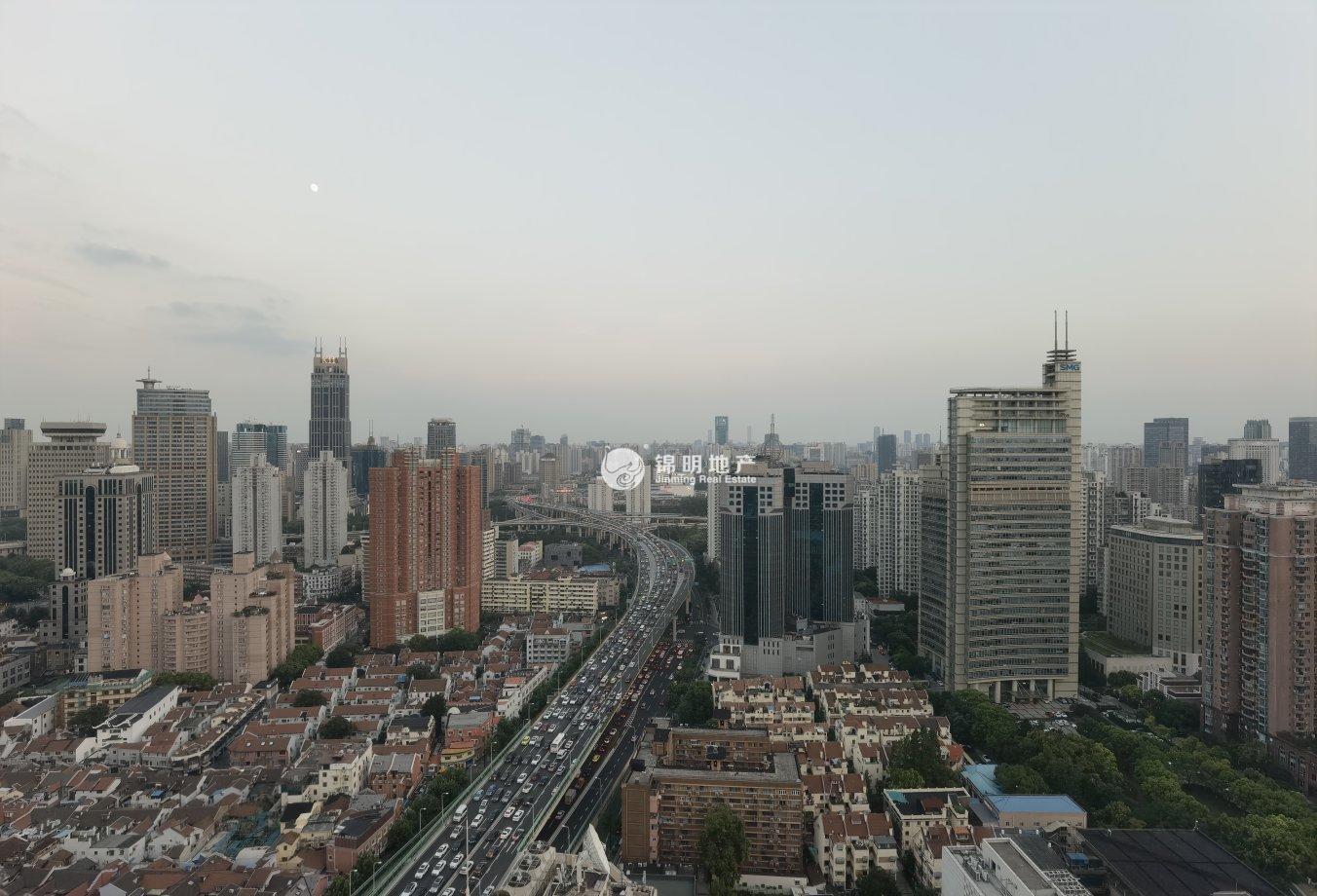 南京西路仲益大厦65平米写字楼出租