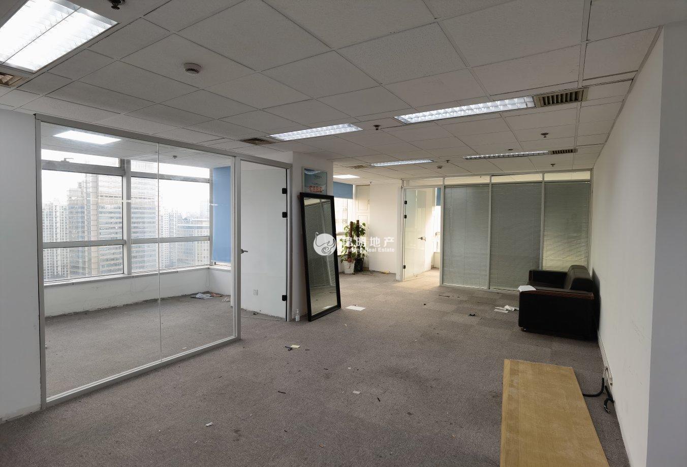南京西路仲益大厦121平米写字楼出租