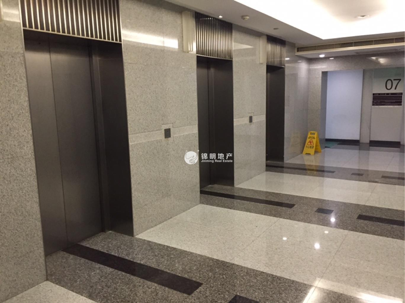 豫园旺角广场117平米写字楼出租