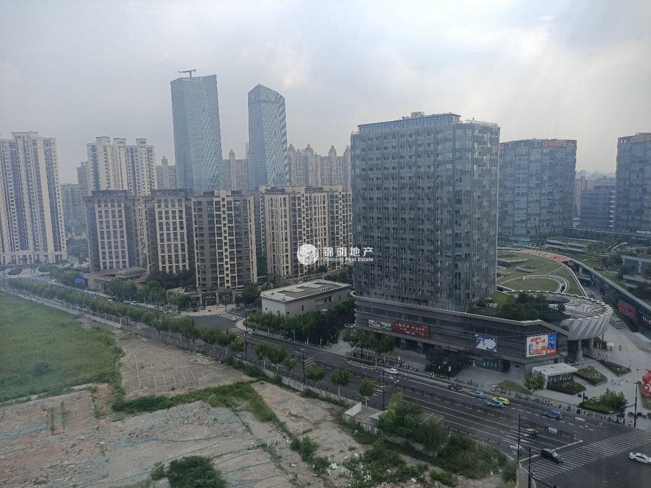 龙华上海绿地中心一期152平米写字楼出租
