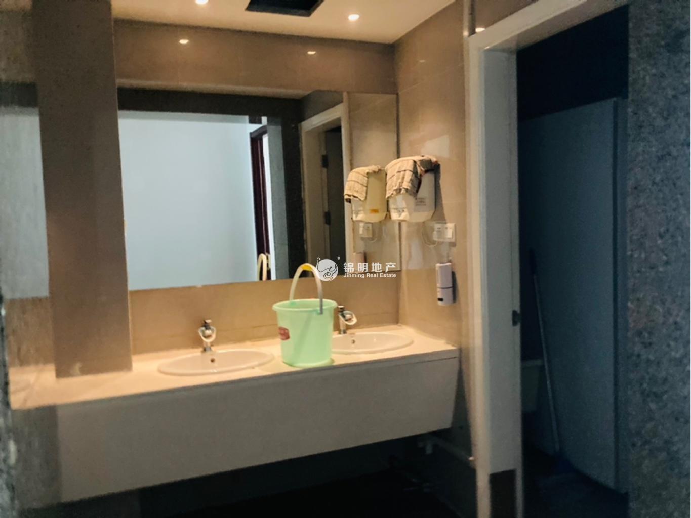 北外滩耀江发展中心765平米写字楼出租