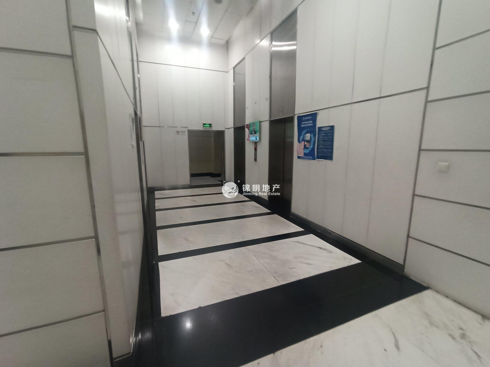 陆家嘴中融大厦84平米写字楼出租