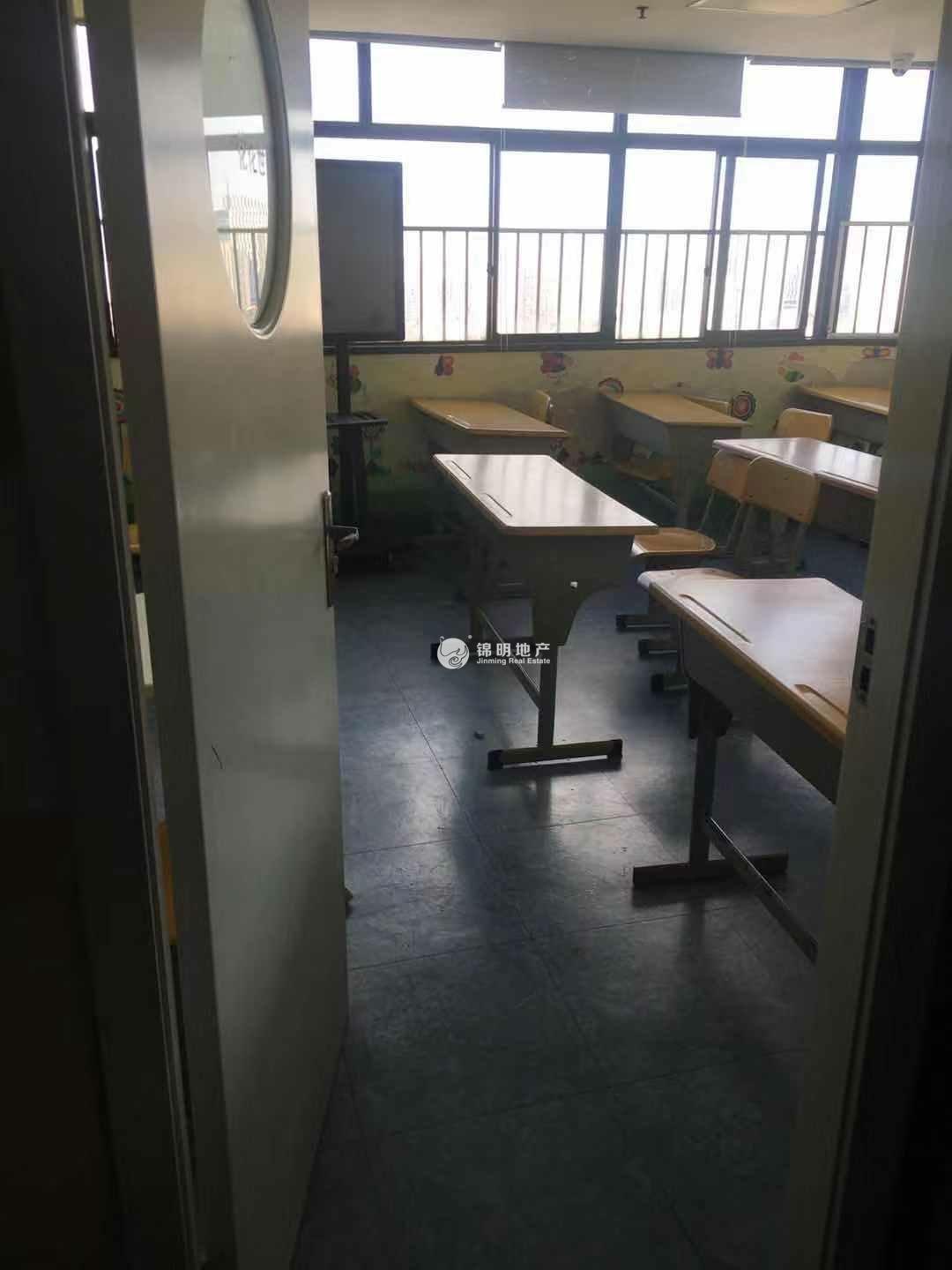 中山公园亨通国际大厦230平米写字楼出租