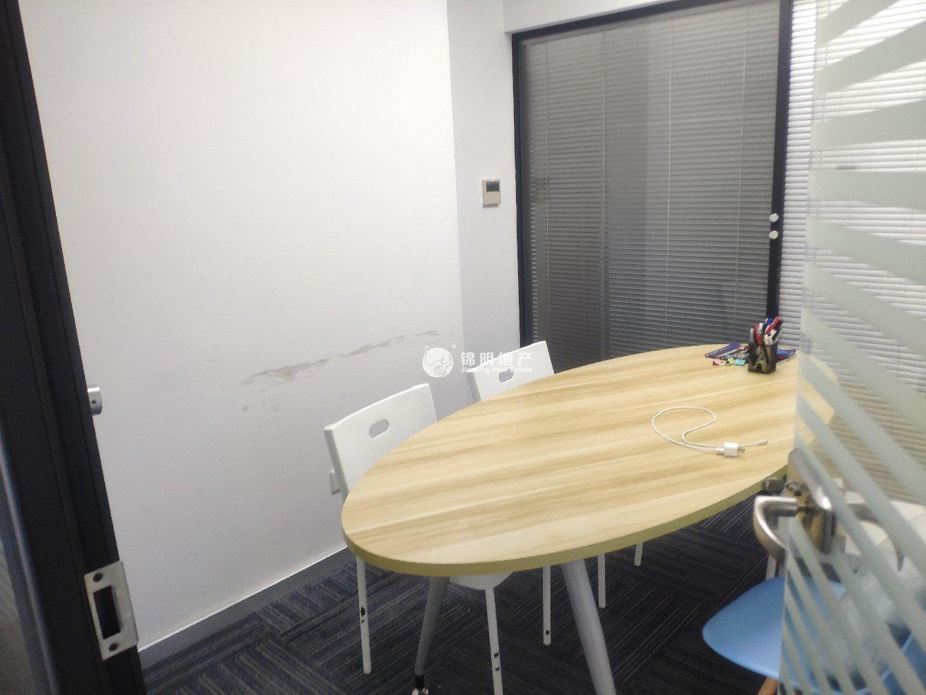 中山公园华宁国际广场120平米写字楼出租