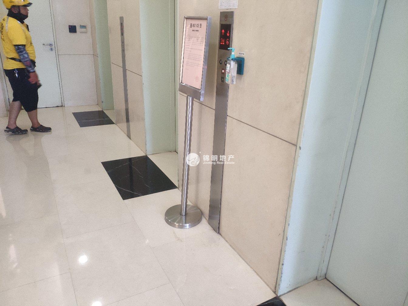 中山公园华宁国际广场120平米写字楼出租