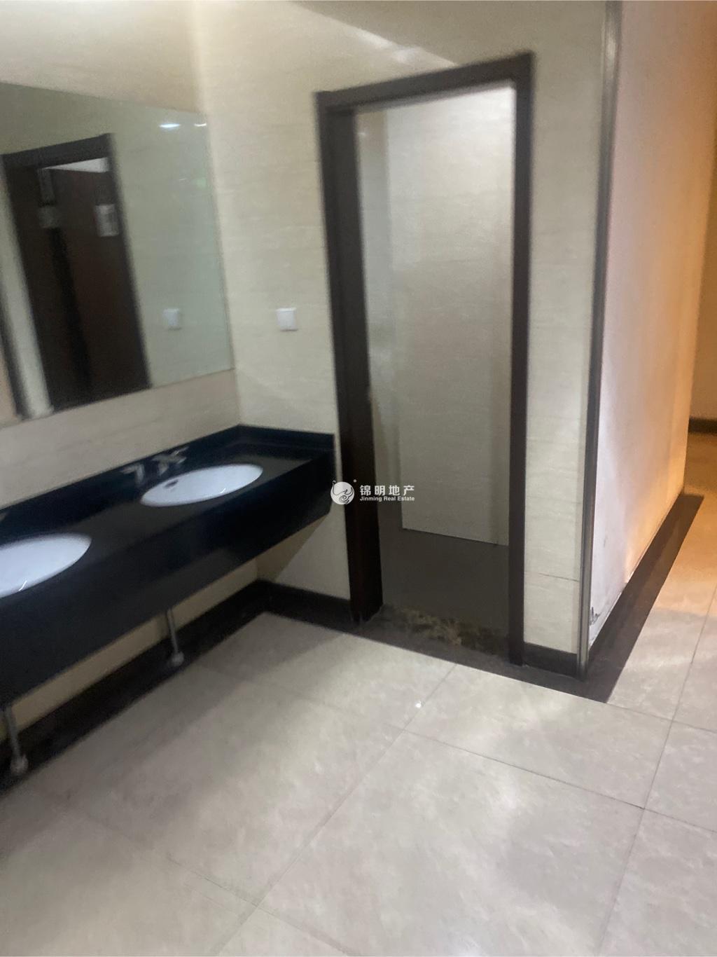 五角场五角丰达商务广场229平米写字楼出租