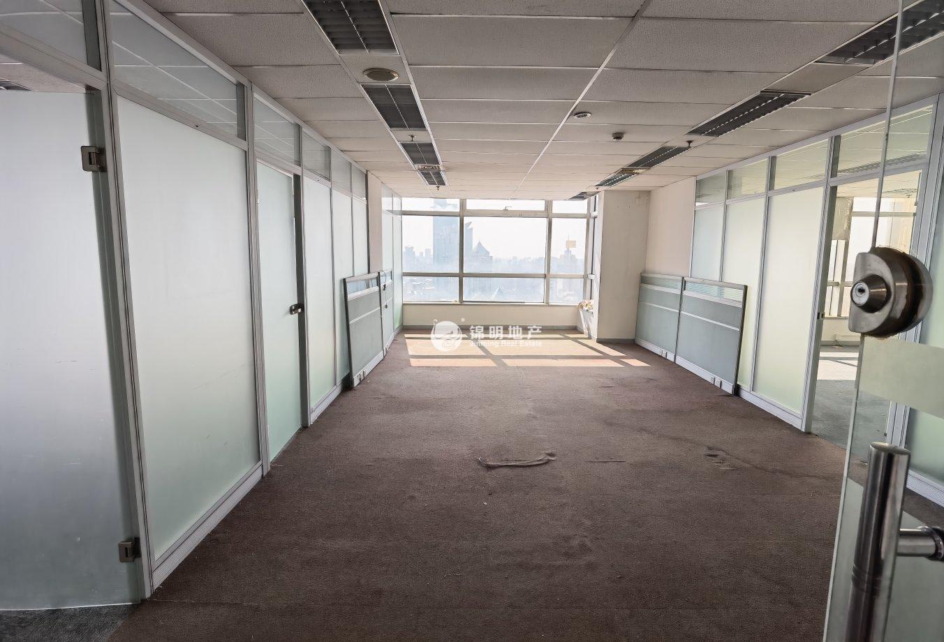 南京西路仲益大厦214平米写字楼出租