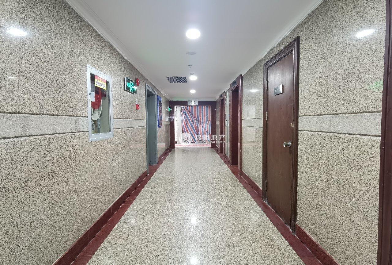 徐家汇汇银广场158平米写字楼出租