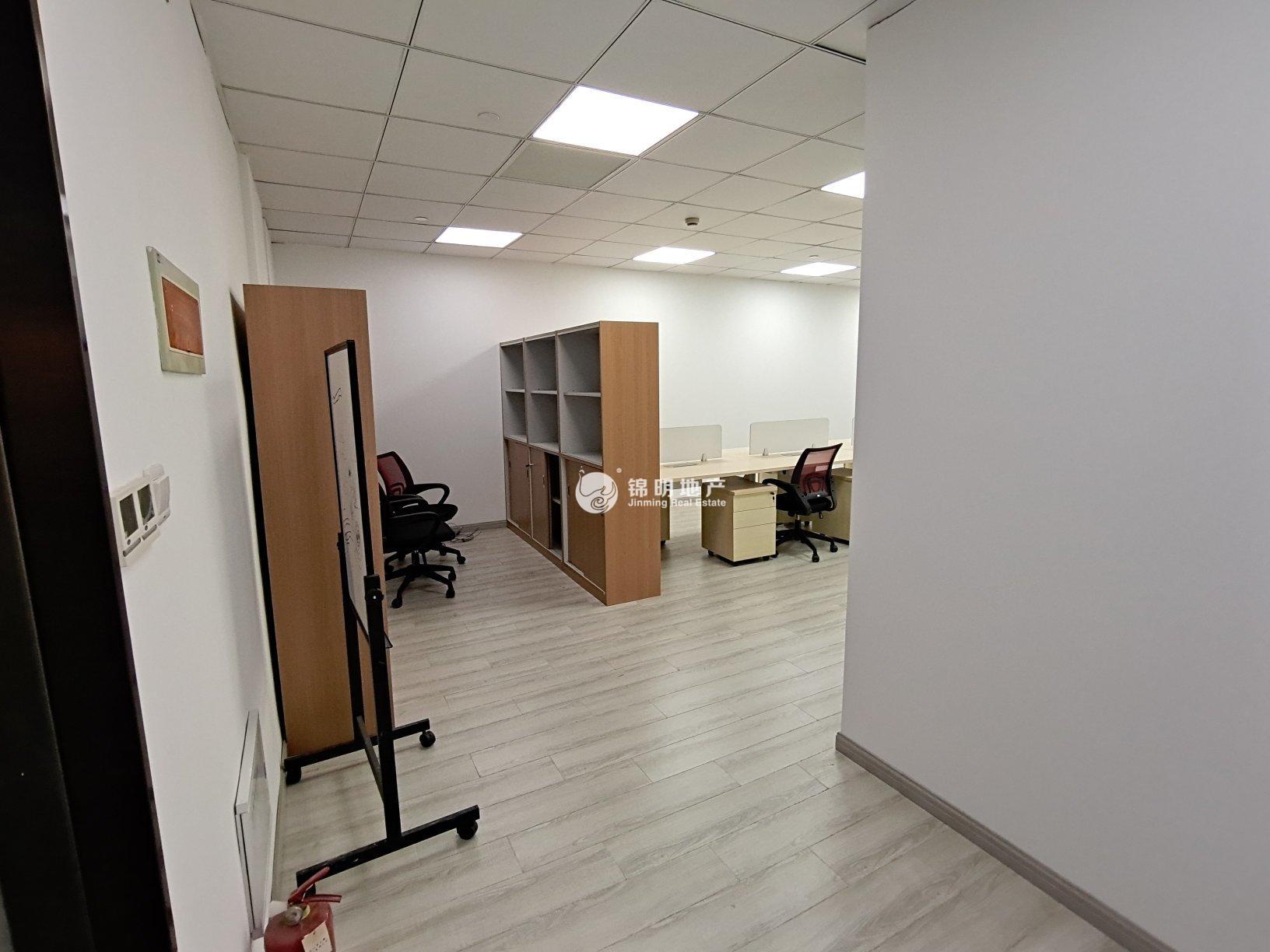 天山申亚金融广场200平米写字楼出租