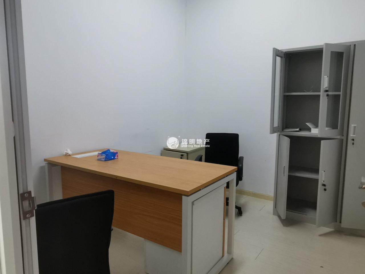 华漕万科时一区154平米写字楼出租