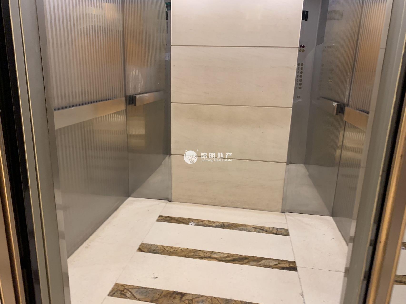 不夜城企业广场68平米写字楼出租