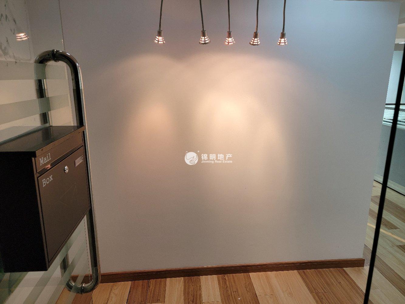 中山公园舜元企业发展大厦81平米写字楼出租