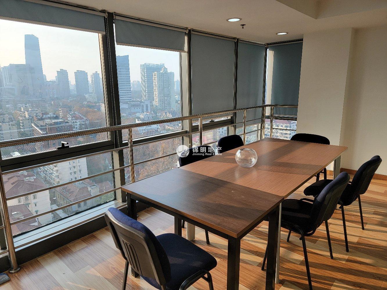 中山公园舜元企业发展大厦81平米写字楼出租