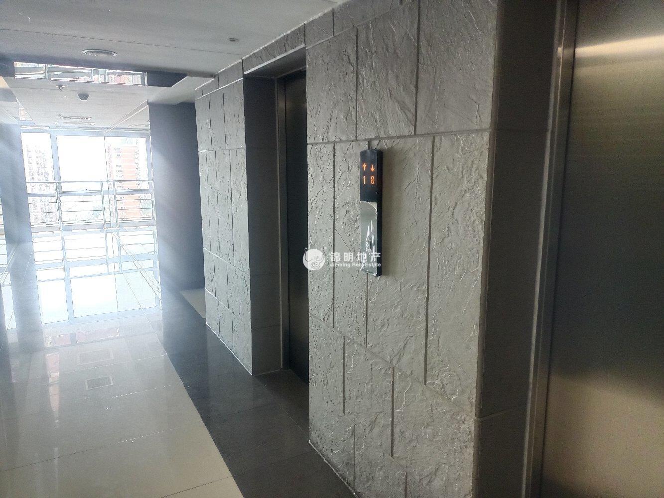 中山公园舜元企业发展大厦81平米写字楼出租