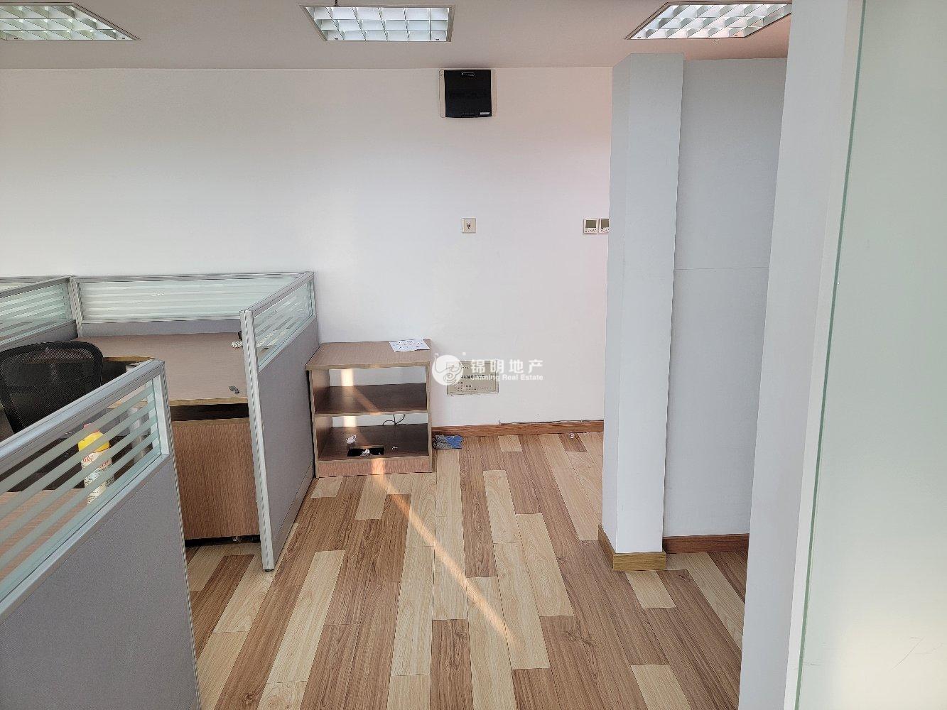 中山公园舜元企业发展大厦81平米写字楼出租