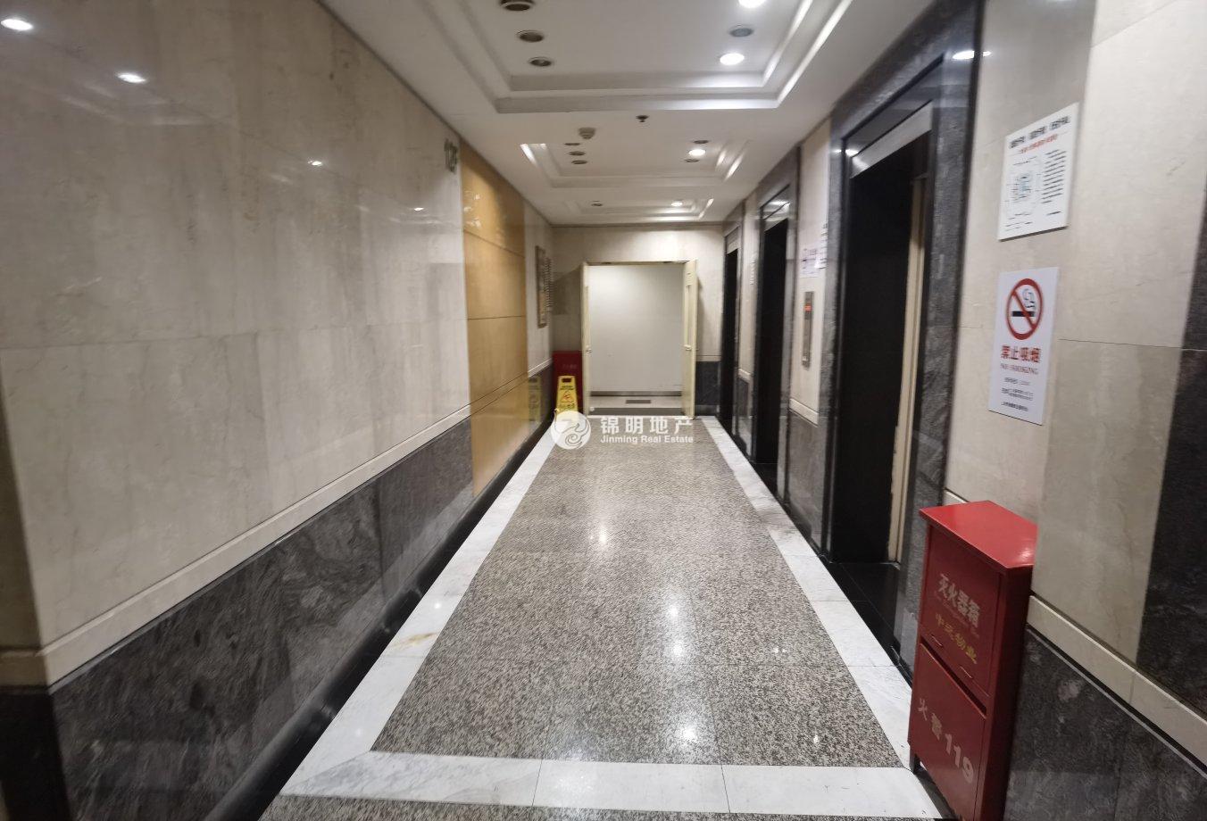 鞍山远洋广场198平米写字楼出租