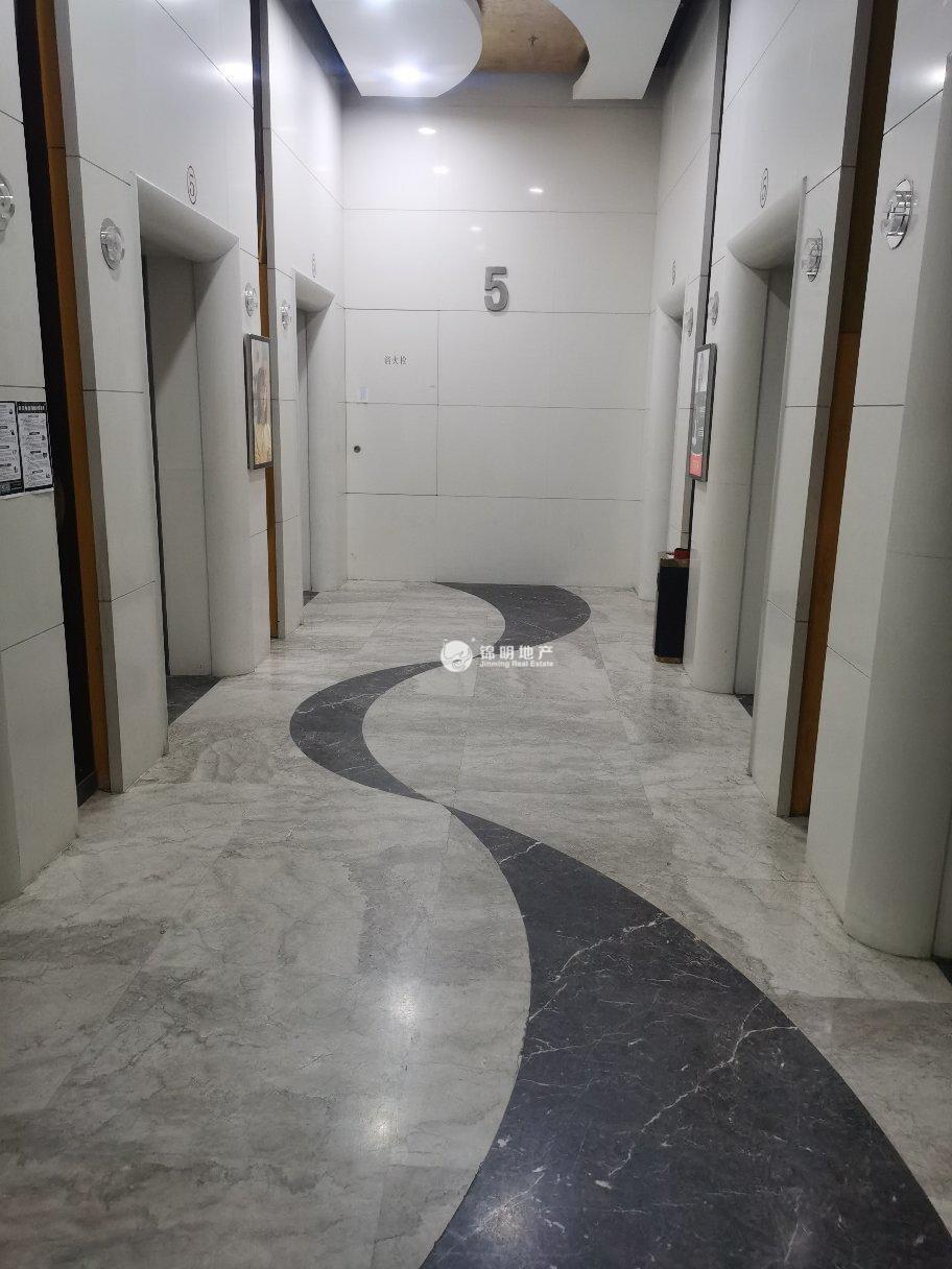 西藏北路金赢108创意广场68平米写字楼出租