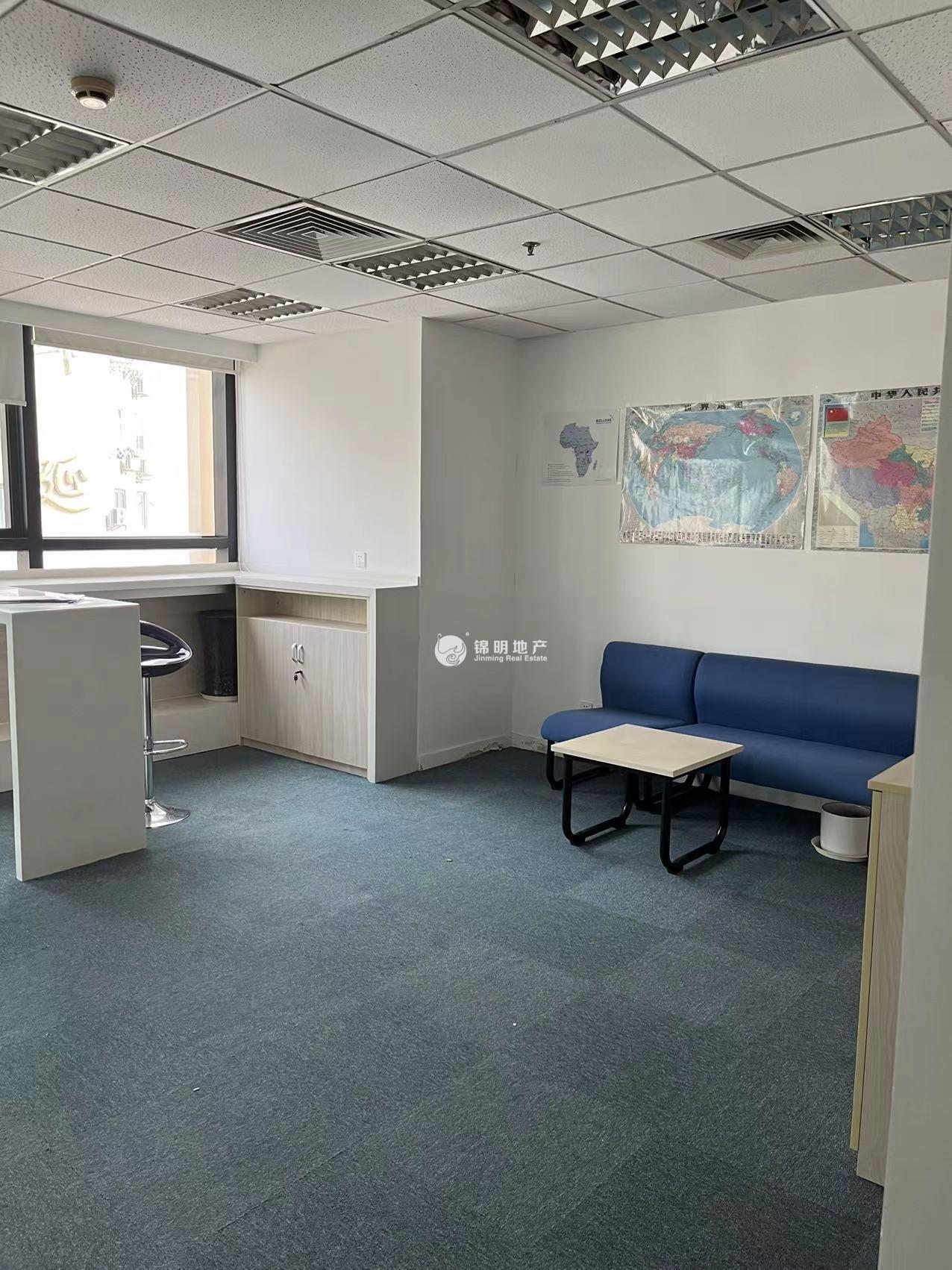 南京西路东方海外大厦76平米写字楼出租