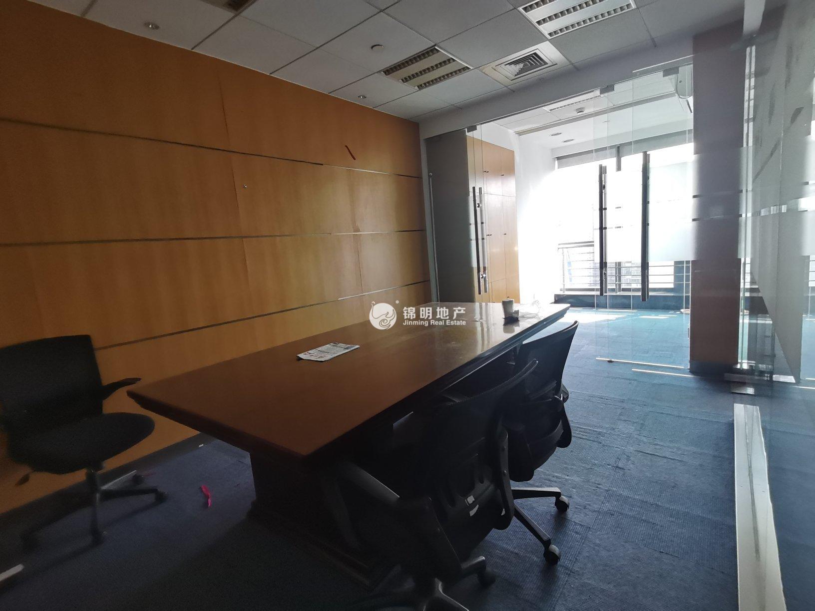 曹杨绿地和创大厦124平米写字楼出租