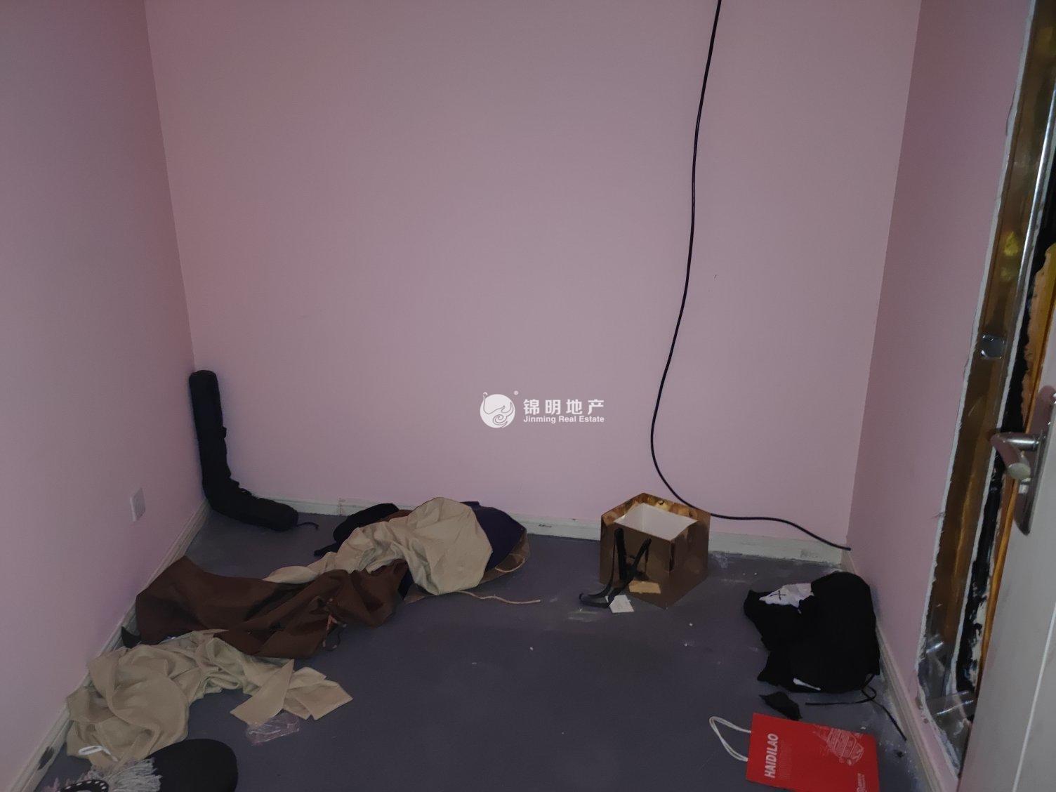 不夜城苏河1号125平米写字楼出租