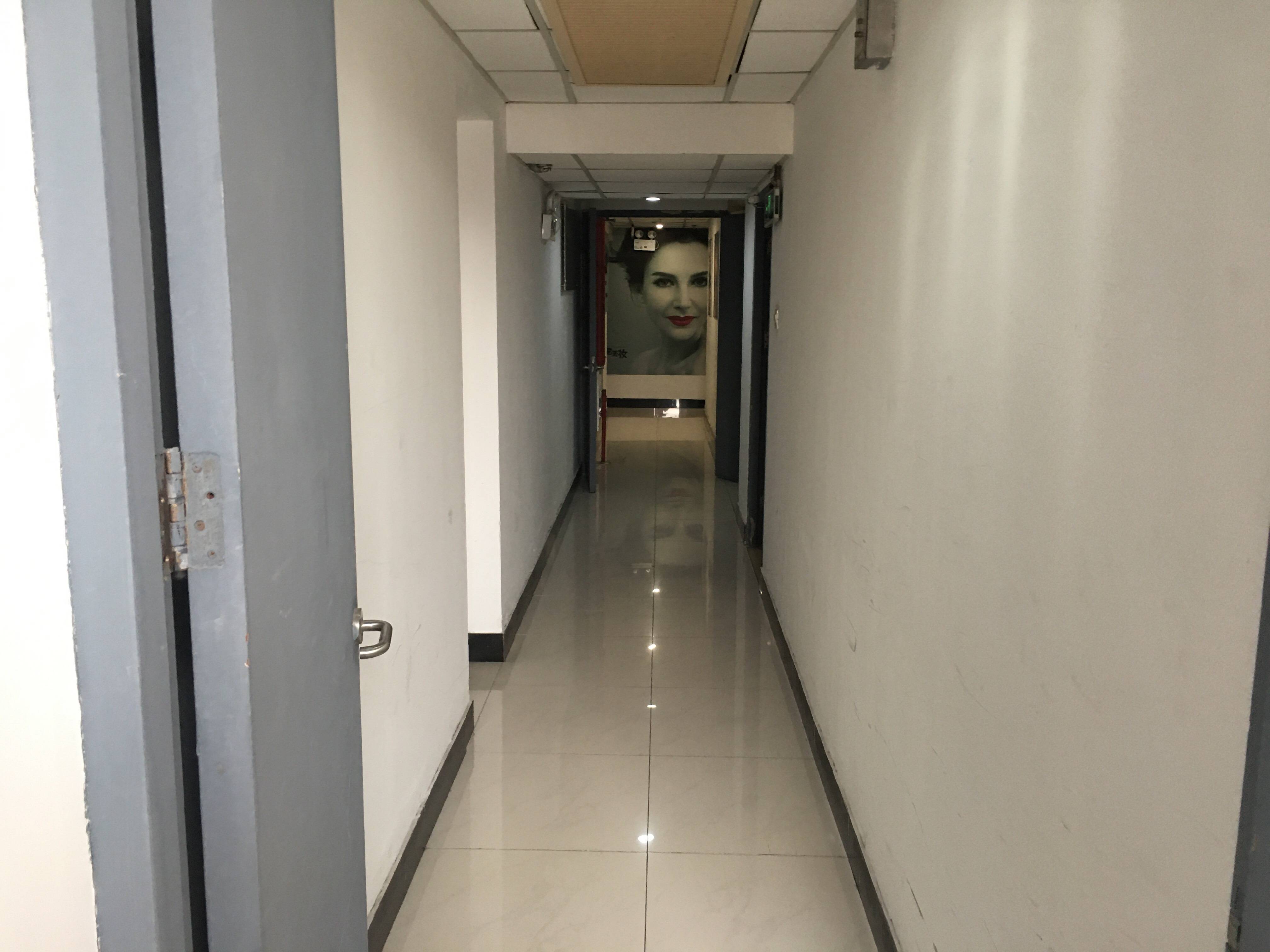 老西门万事利大厦113平米写字楼出租