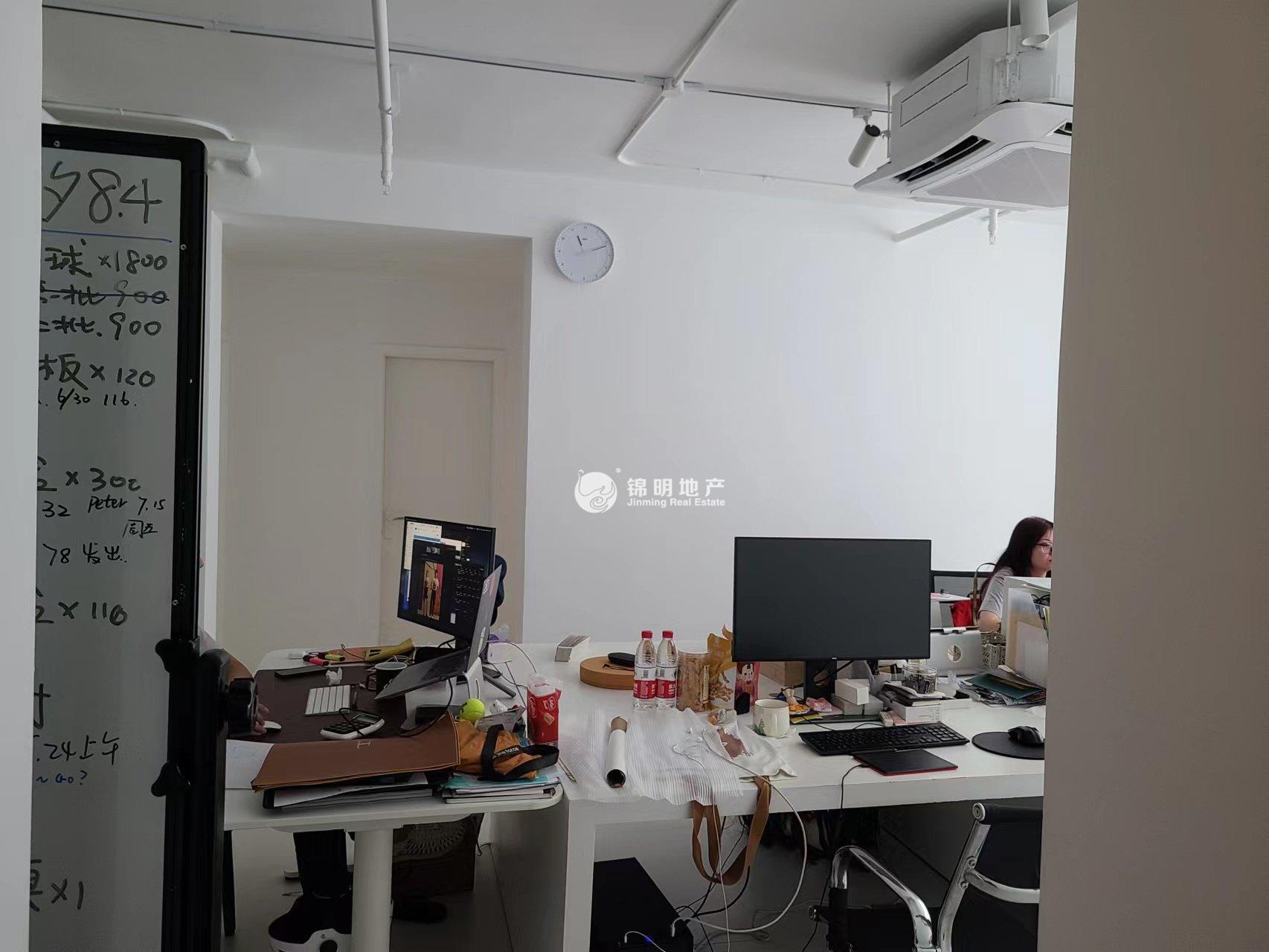 南京西路申银发展大厦175平米写字楼出租