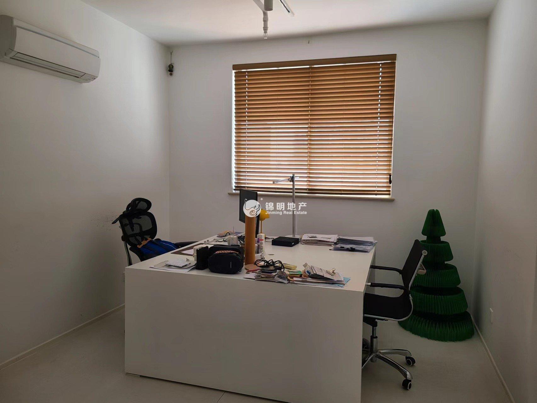 南京西路申银发展大厦175平米写字楼出租