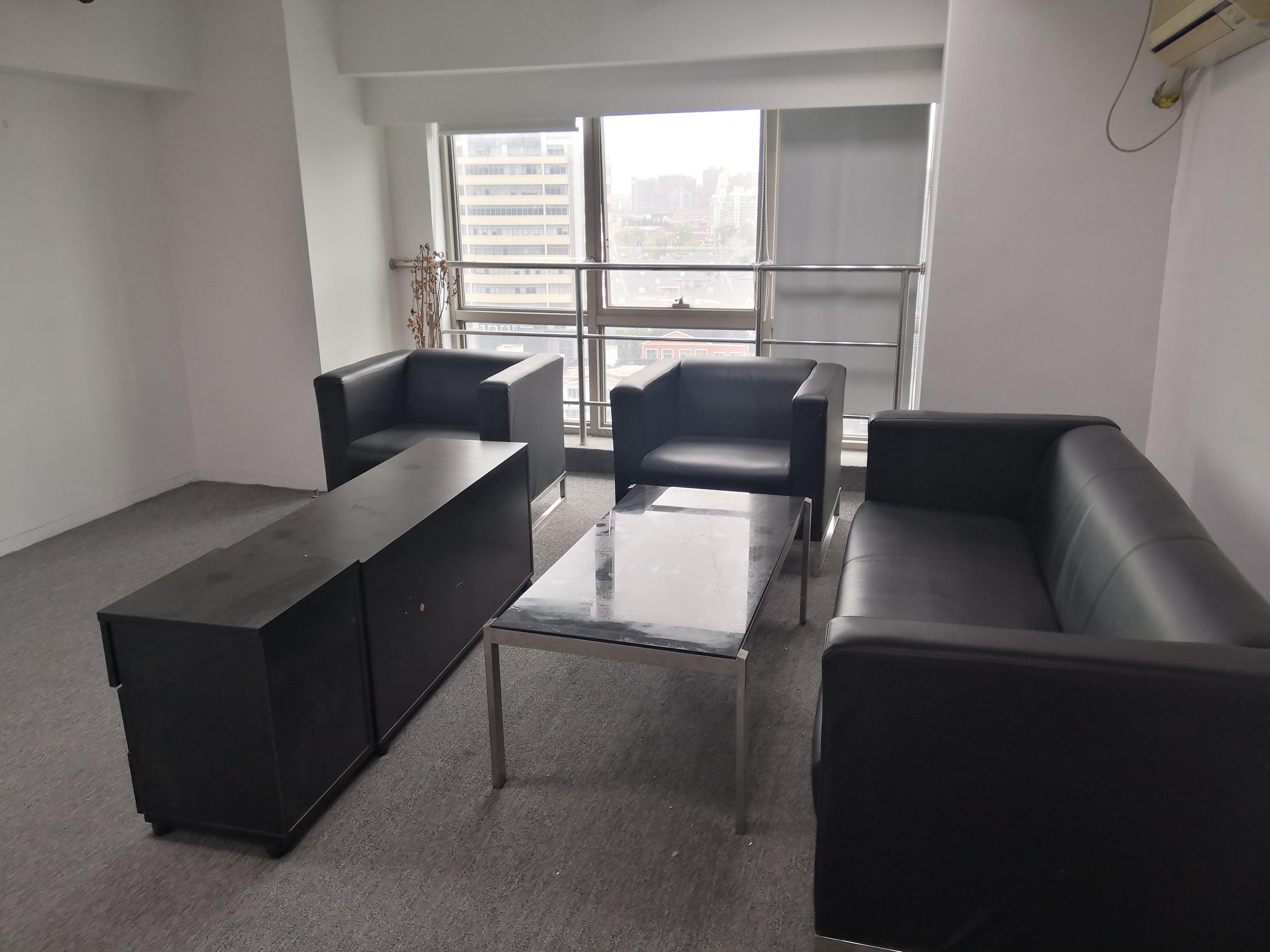 西藏北路金赢108创意广场71平米写字楼出租