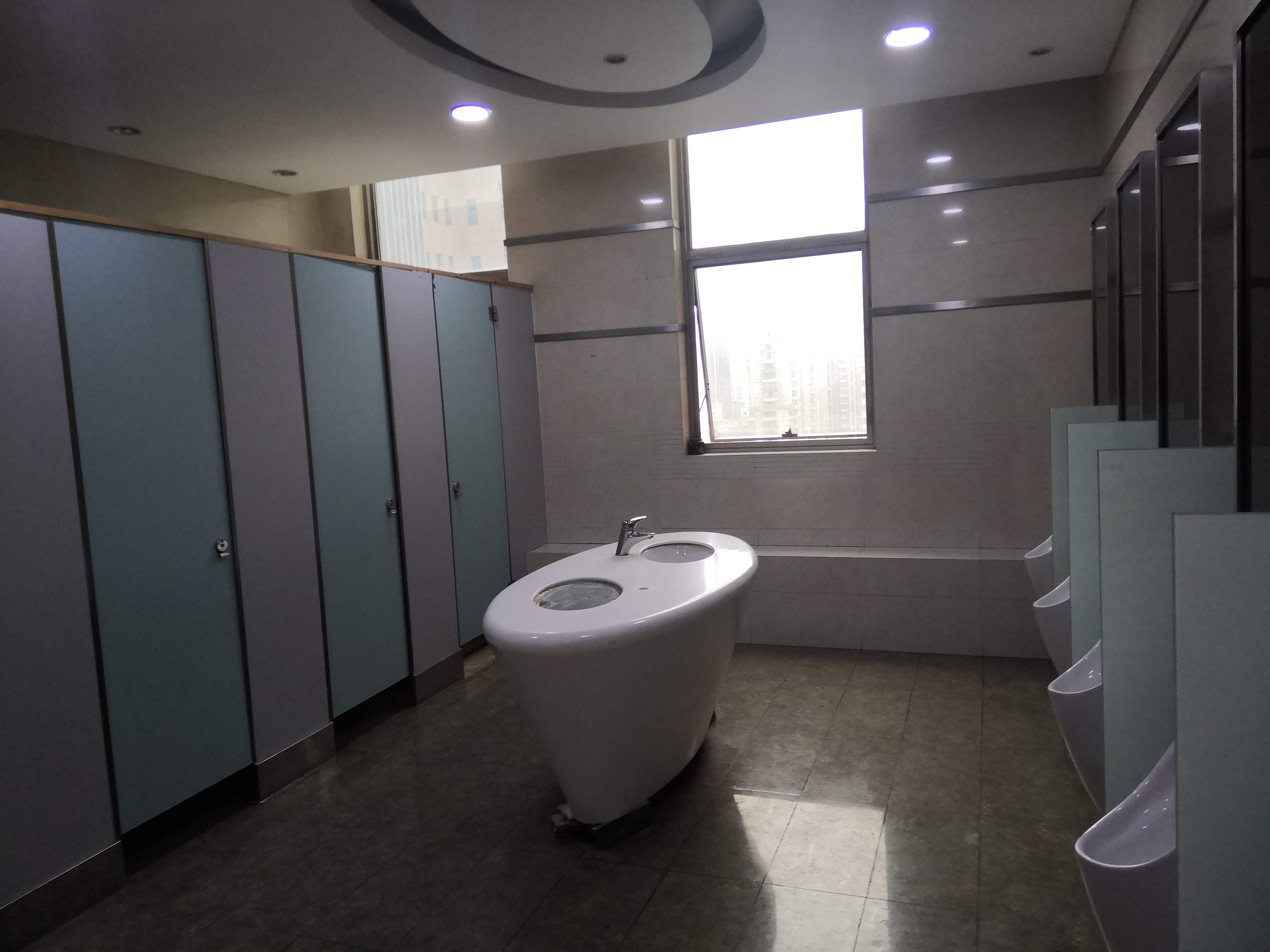 西藏北路金赢108创意广场71平米写字楼出租