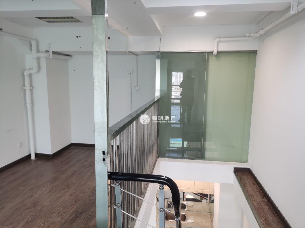 西藏北路金赢108创意广场64平米写字楼出租