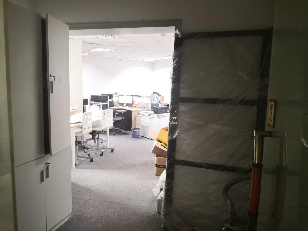 中山公园嘉利大厦71平米写字楼出租