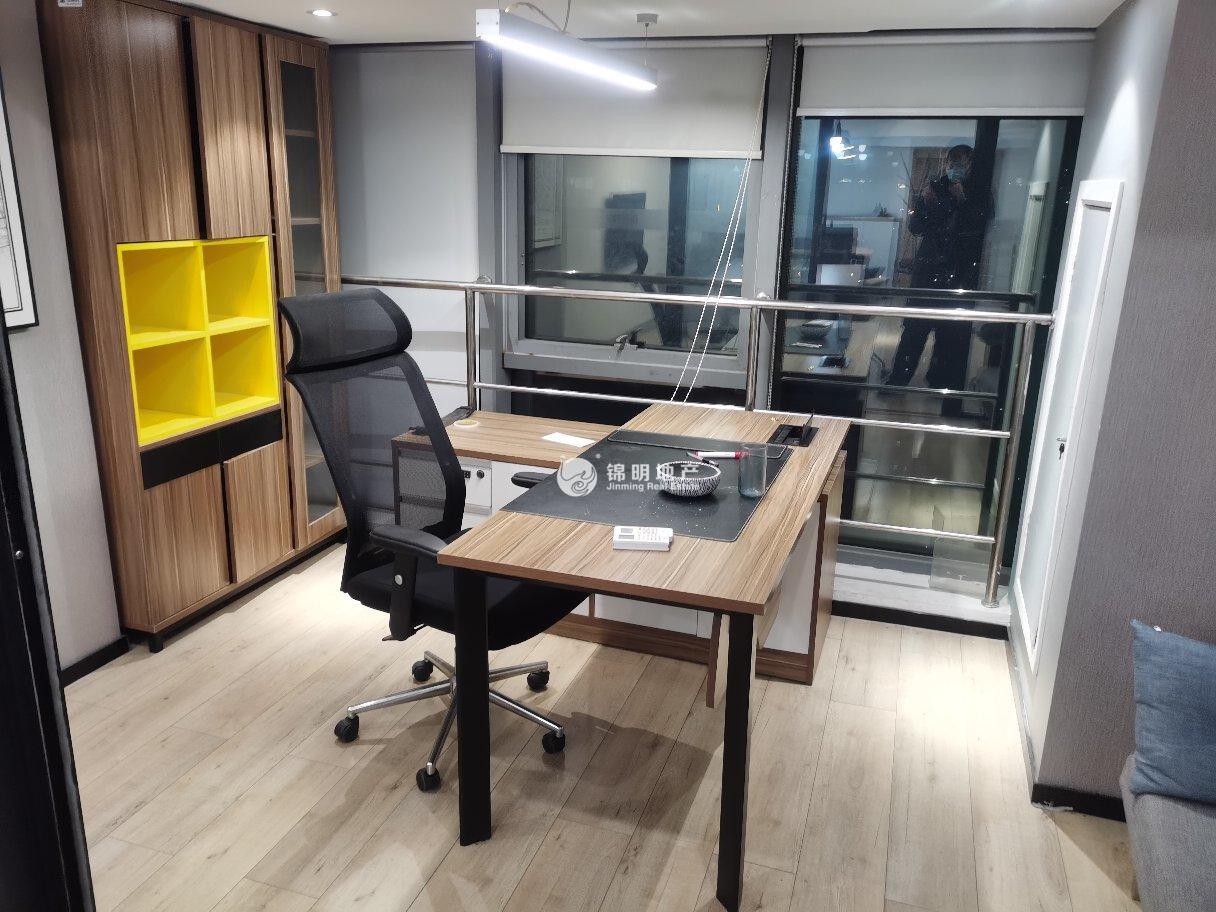 西藏北路金赢108创意广场65平米写字楼出租