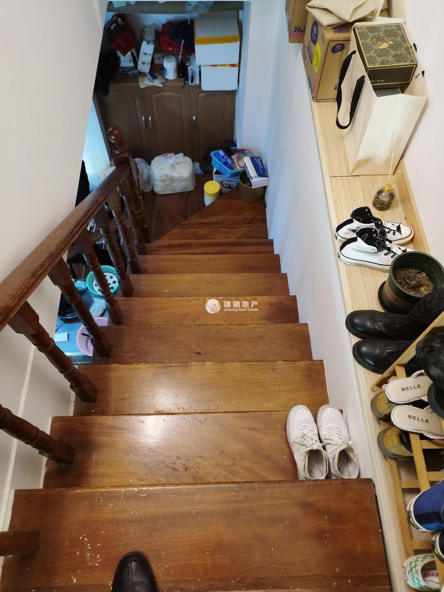 西藏北路金赢108创意广场62平米写字楼出租